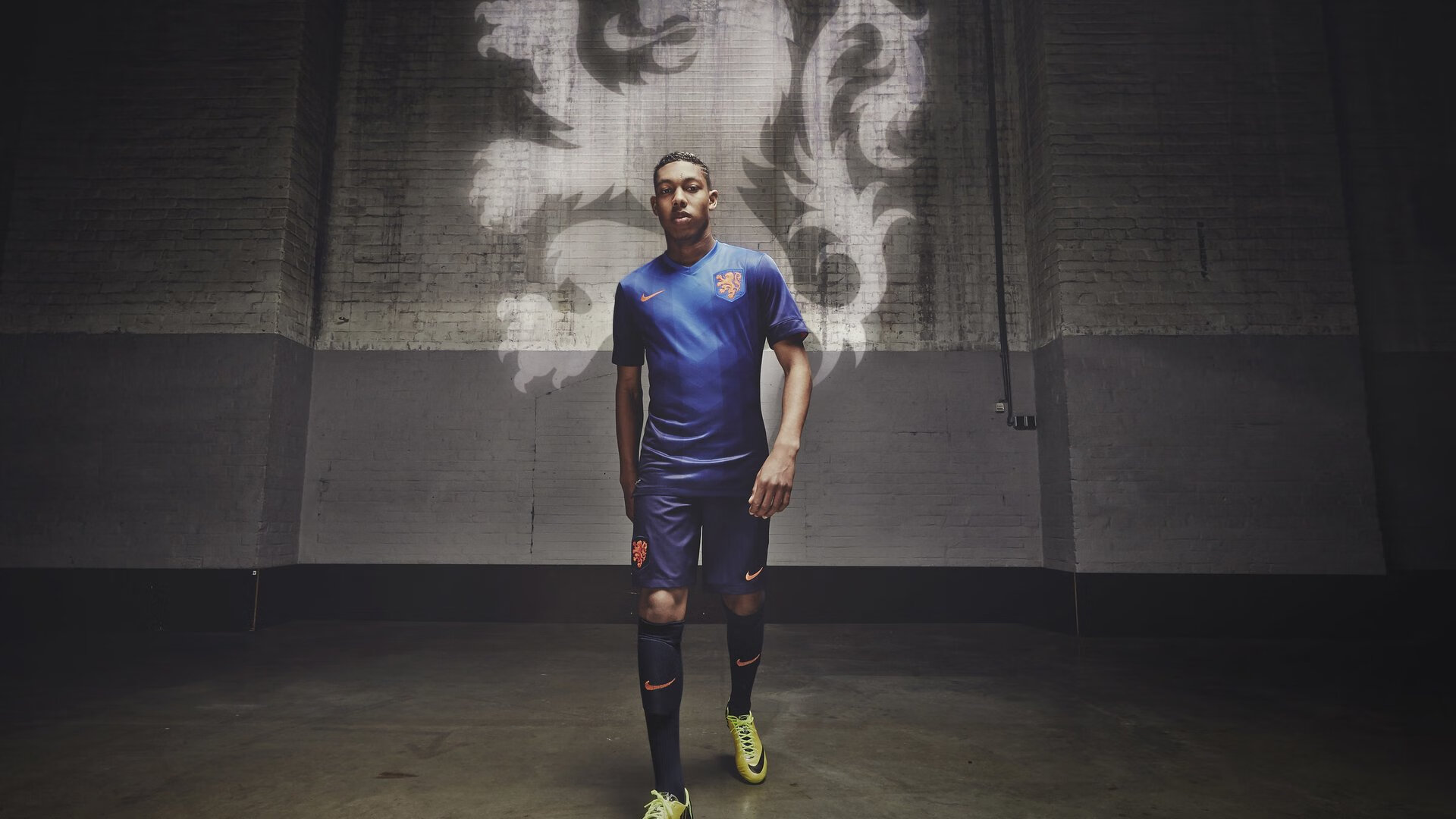 曼城迎来三连胜，哈兰德与福登合力打破多特防线，哈兰德 曼城球迷群